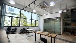UB. One (D14), Warehouse #607282491